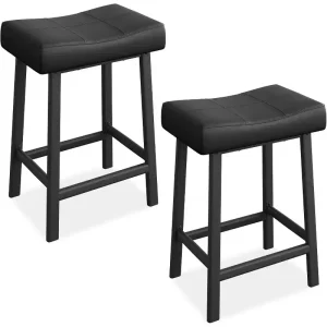 Set di 2 sgabelli da bar alti 61 cm, con sedili imbottiti curvi in pelle PU, struttura in metallo e poggiapiedi